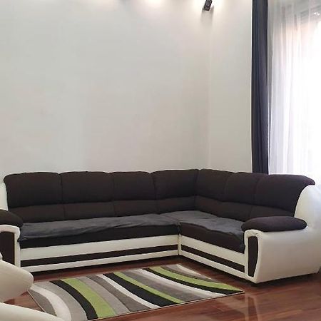 Green Panda Apartments Budapest Bagian luar foto