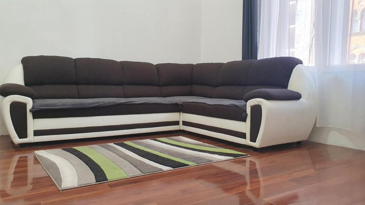 Green Panda Apartments Budapest Bagian luar foto